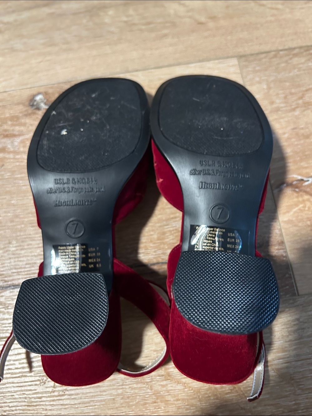 Vintage Highlights Women's Burgundy Velvet Strappy short heels - Picture 6 of 7